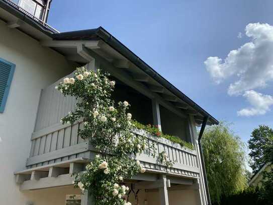 Stilvolle 1-Zimmer-Wohnung mit Einbauküche und Balkon in Ottobrunn (komplett Saniert 2019)