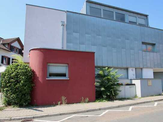 Architektenhaus für Individualisten mit Blick auf Frankfurt