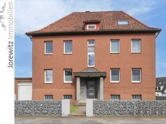 Bi-Mitte, Nähe Lenkwerk: Gepflegtes Mehrfamilienhaus mit 4 Wohneinheiten, 4 Garagen und Stellplatz