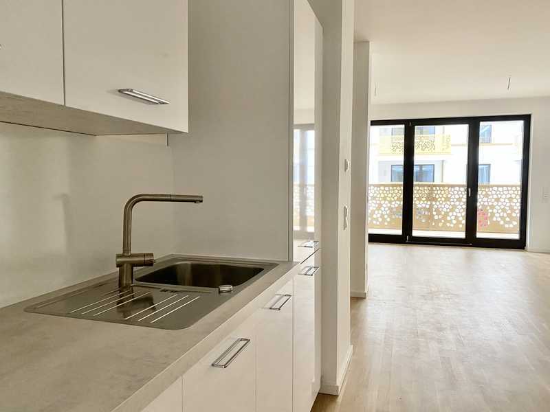 Schicke Neubauwohnung mit EBK, Balkon und Gäste WC