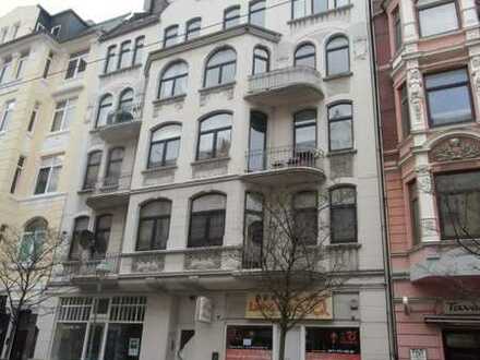 Altbau-Wohnung im Quartier *Alte Bürger* Studenten-/Familien-Wohnung, 5 ZKB, WC, Balkon