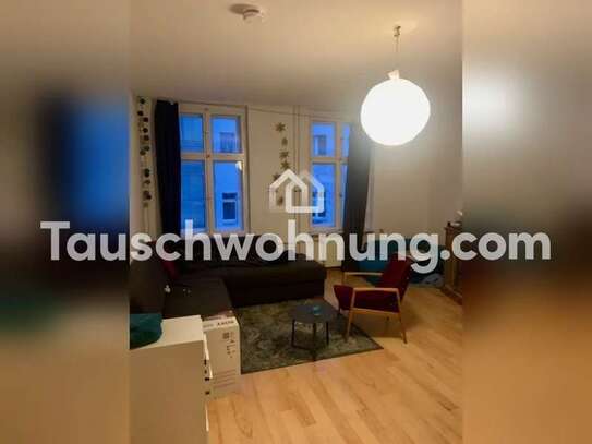 Tauschwohnung: 5 Zimmer Wohnung in Friedrichshain mit2 Eingängen