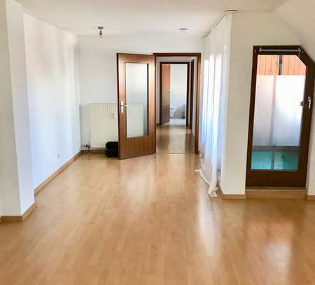 Schöne 1,5-Zimmer-DG-Wohnung mit Balkon in Heilbronn-Sontheim