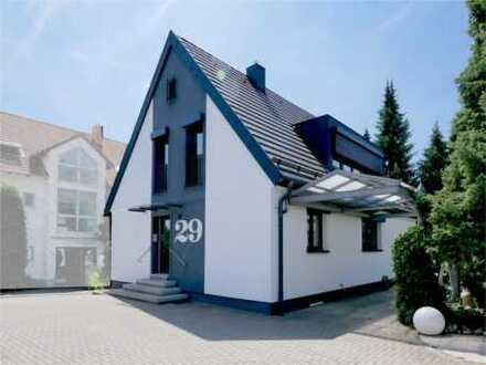 Geschmackvoll modernisiertes Zweifamilienhaus