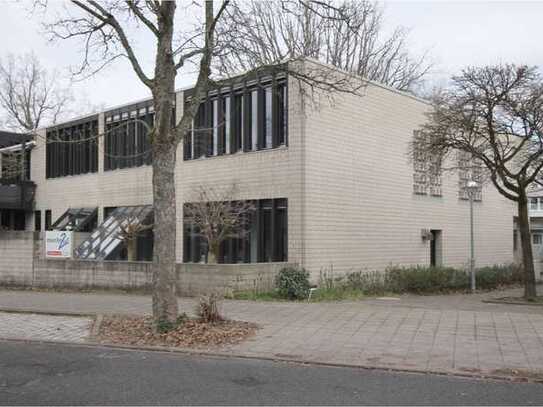 Bürogebäude mit Potenzial, Arbeiten im Grünen.