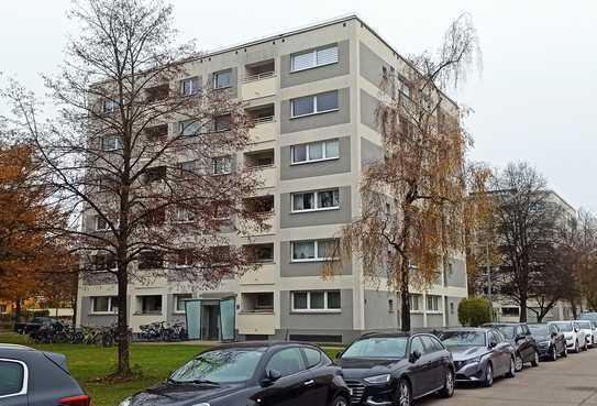 Geschmackvolle, gepflegte 3-Raum-Wohnung mit Balkon in München Feldmoching