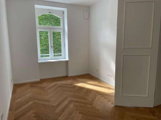 Modernisierte 4,5-Zimmer-Wohnung mit Balkon und Einbauküche