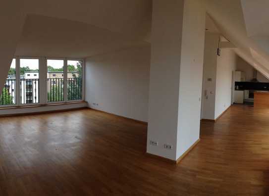 Dachgeschoss Wohnung - 1.700 €, 97 m², 2 Zimmer ab sofort