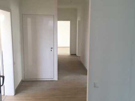 Schöne 4-Zimmer-Wohnung ab Mai zu vermieten