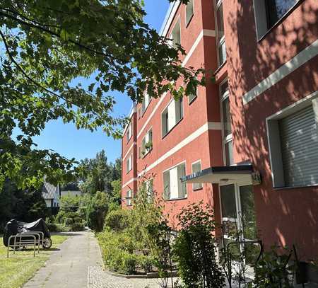 Schöne 3-Zimmer-Wohnung mit Balkon und Blick nach Westen in ruhiger, zentraler Lichtenrader Lage