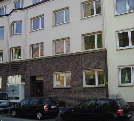 Döhren, von priv., 1.OG; 3-Zi.,Kü.+Bad m.Wanne,Balkon, ca. 74 m², € 840 +NK, ab 15.04.2025