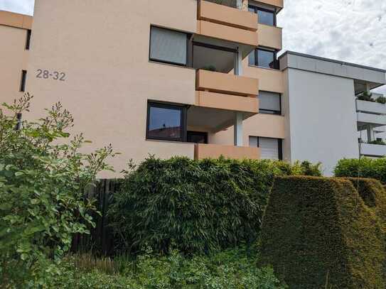 geräumige, gepflegte 3,5-Raum-Wohnung in Esslingen am Neckar (Krummenacker)