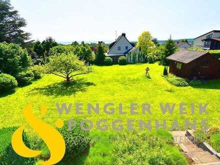 Landhausvilla auf außergewöhnlichem Grundstück am Bodensee - mit Seeblick!