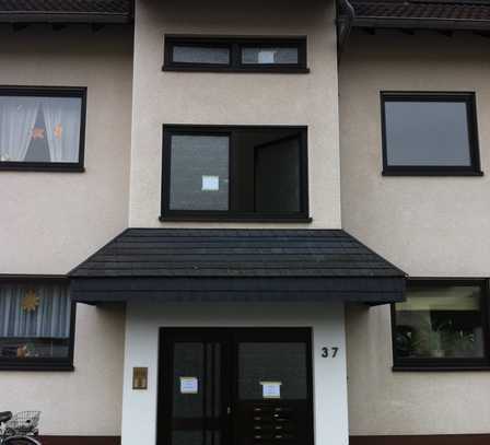 Dachgeschosswohnung modern mit Charm u. Stil, sehr gepflegt, 2 Zim, KÜ, Bad, Balkon in Rheinbrohl