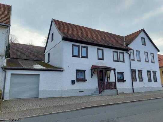 Wohn- und Geschäftshaus mit Nebengebäude und Garage im OT Schmerbach