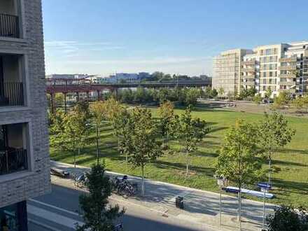 Möblierte 2-Zimmer-Wohnung mit Badewanne und Balkon in der Neuen Mitte Altona
