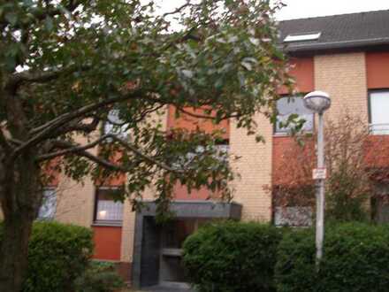 Provisionsfrei: 3-Zimmer Wohnung mit Garten und Balkon in Langenfeld-Langfort