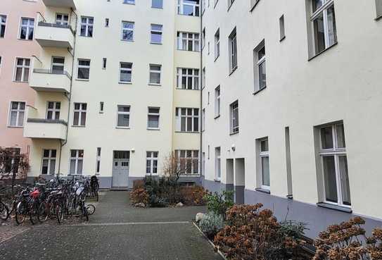 Sanierungsbedürftige Einzimmerwohnung zu vermieten