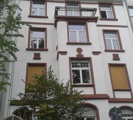 Möblierte Altbau-Wohnung in Frankfurt Bockenheim