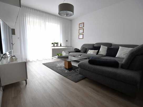 *D-NIEDERKASSEL* Pfiffige 2Zi-Whg.*2 Balkone*top ruhig*top zentral*