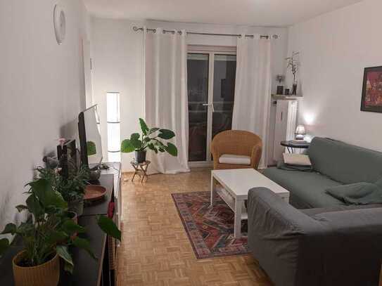 Schöne möblierte 2-Zimmer-Wohnung mit Einbauküche und Balkon in Maxvorstadt/Neuhausen