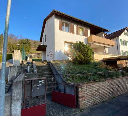 Einfamilienhaus mit sechs Zimmern und EBK in Weinheim, Weinheim