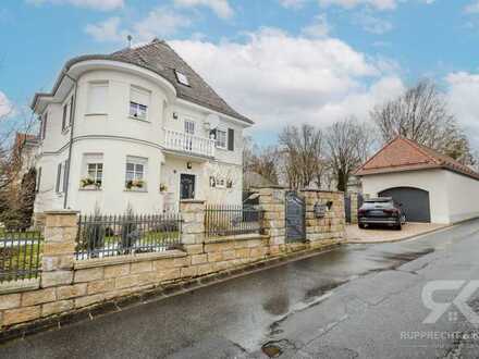 Exklusive Villa auf großzügigem Grundstück mit Wintergarten, Ferienwohnung und Sauna in Waldershof