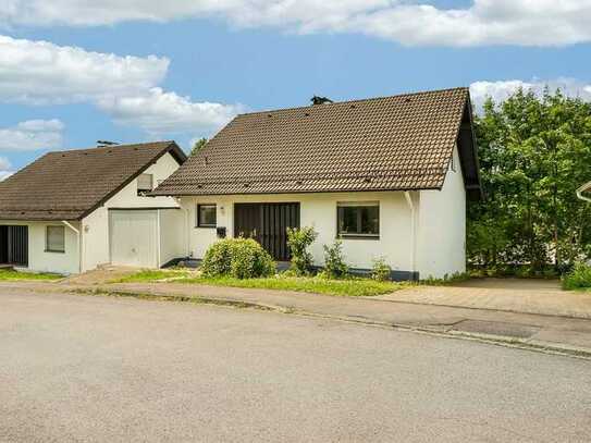 Charmantes Einfamilienhaus mit Garten und Einliegerwohnung