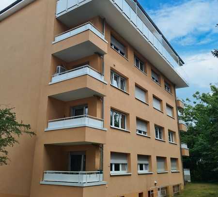 Lichdurchflutete 3-Zimmer Wohnung in zentraler Lage in Offenbach zu vermieten!