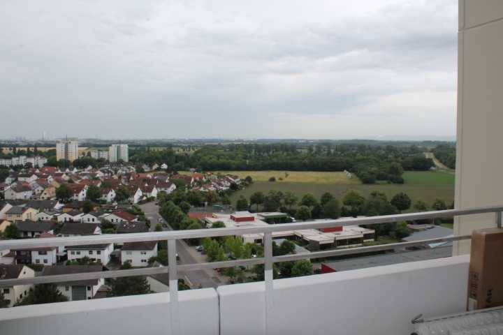                                                               LAMPERTHEIM HOCHWERTIGE ZWEI ZIMMER KOMPLETT EINGERICHTET SOFORT ZU VERMIETEN!                                                       in Lampertheim (Bergstraße)