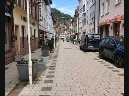Moderne 3-Zimmer-Wohnung mit Einbauküche im Herzen von Bad Wildbad