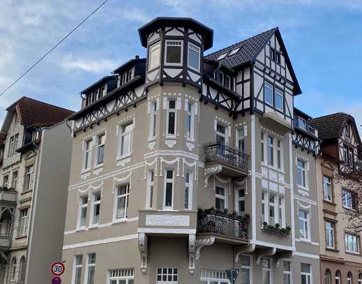 Hübsche kleine teilmöblierte Wohnung in schönem Jugendstilhaus