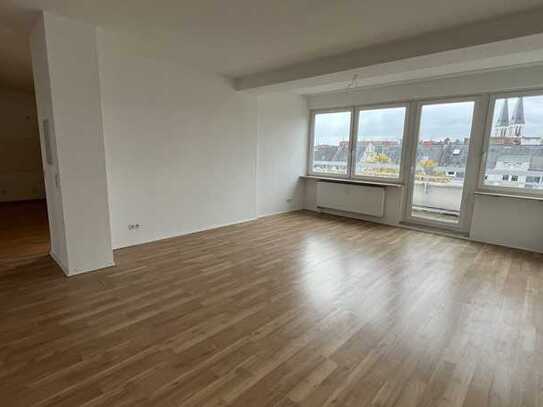 3 ZKB zentral mit Balkon + Ausblick