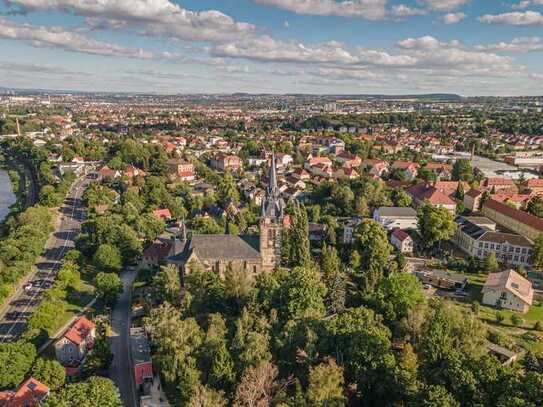 Eigener Garten (Sondernutzungsrecht), zwei Terrassen und TG-Stellplatz - Dresden-Briesnitz!