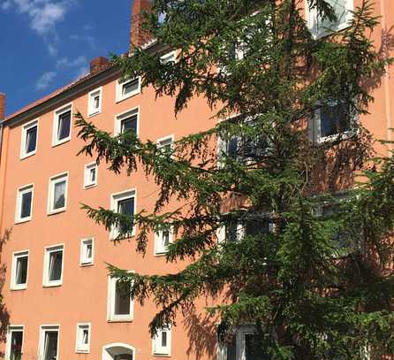 Zentrale 2-Zimmer Wohnung mit Terrasse