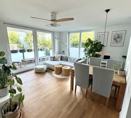 Moderne & helle 3-Zimmer-Wohnung in Riedberg mit Terrasse + Garten + TG-Stellplatz