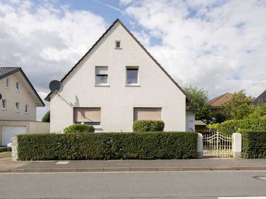 Für Anleger und Handwerker: Einfamilienhaus mit Gestaltungspotenzial in zentraler Lage von Löhne