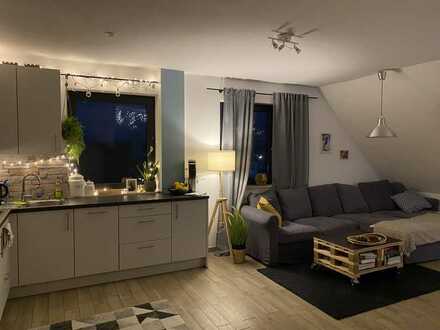 Exklusive, geräumige und neuwertige 3-Zimmer-Wohnung mit Balkon und EBK in Ingolstadt