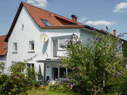 NEUER PREIS! Viel Platz für Ihre große Familie: Riesiges Grundstück und 14 Zimmer