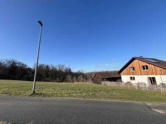 Traumhaftes Baugrundstück mit Baugenehmigung in Passau-Schalding, 1472m²