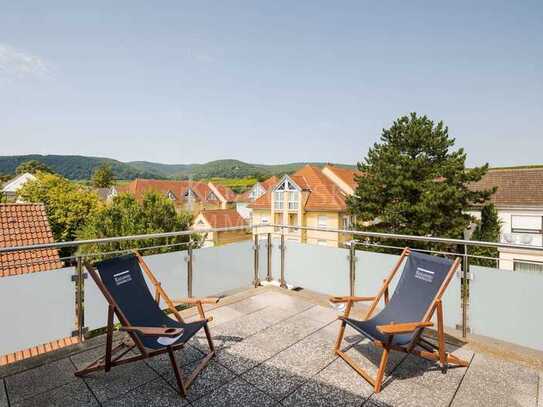 Penthouse-Flair an der Weinstraße - RESERVIERT - Moderne Komfort-Dachwohnung mit Fernblick!