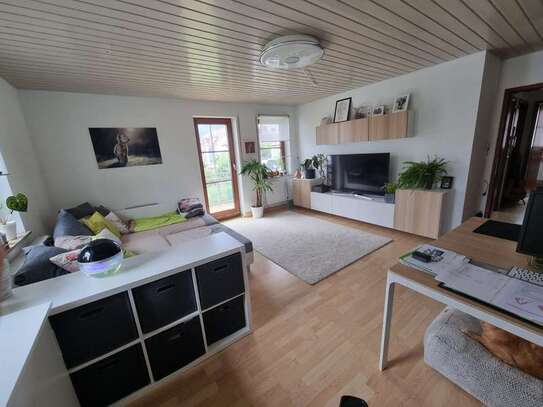 **2,5 Zimmer Wohnung mit Balkon sucht neue Mieter**