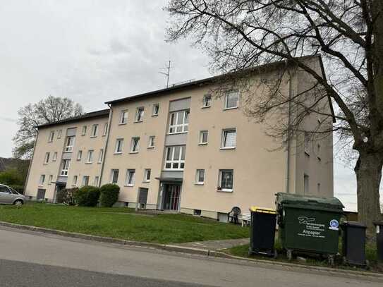 3-Zi-Wohnung zum Selbstrenovieren in Emstal