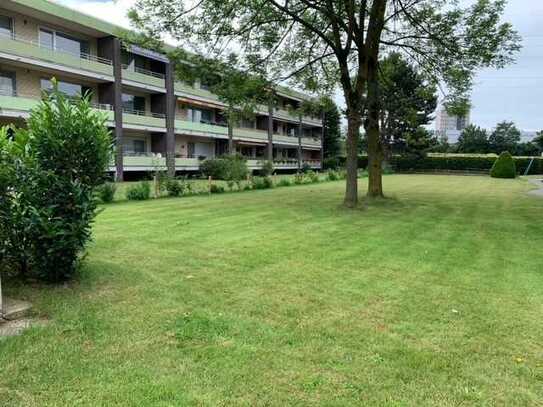 moderne 3-Zimmer-Wohnung mit Loggia in Meerbusch-Büderich