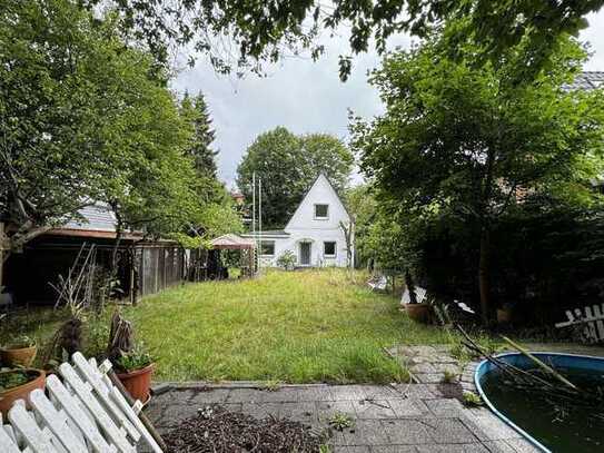 Baugrundstück mit Einfamilienhaus in Hamburg Niendorf - positiver Bauvorbescheid