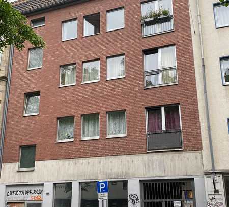 Großzügige 3 Zimmerwohnung mit Balkon in bester Lage im Belgischen Viertel