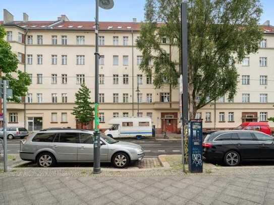 Mit Loggia und 2 Zimmern: Kapitalanlage im Prenzlauer Berg