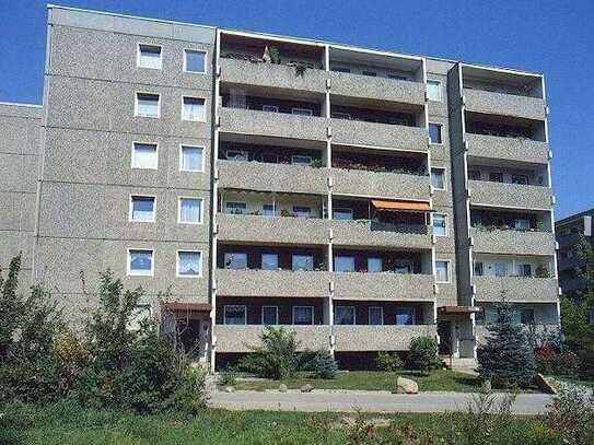 Stop! 3-Zimmer-Wohnung mit Balkon!