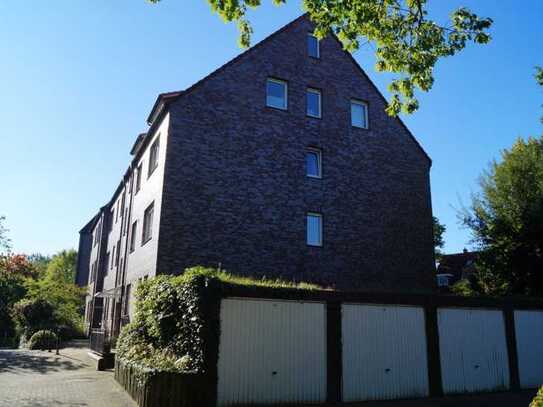 Ruhige, gepflegte 3-Zimmer-Erdgeschosswohnung mit Garten und Einbauküche in Harburg, Hamburg