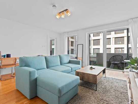 ****SUBLET ***Neuwertige Wohnung mit drei Zimmern sowie Balkon und Einbauküche in Berlin